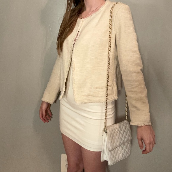 Club Monaco Ivory Blazer with fringe. - Picture 8 of 9